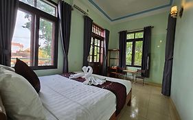 VI Hotel